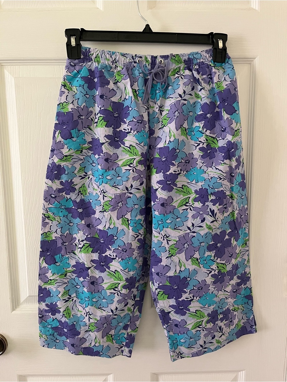 Karen Scott Sport Floral Drawstring Capris - Purple, Teal & Green